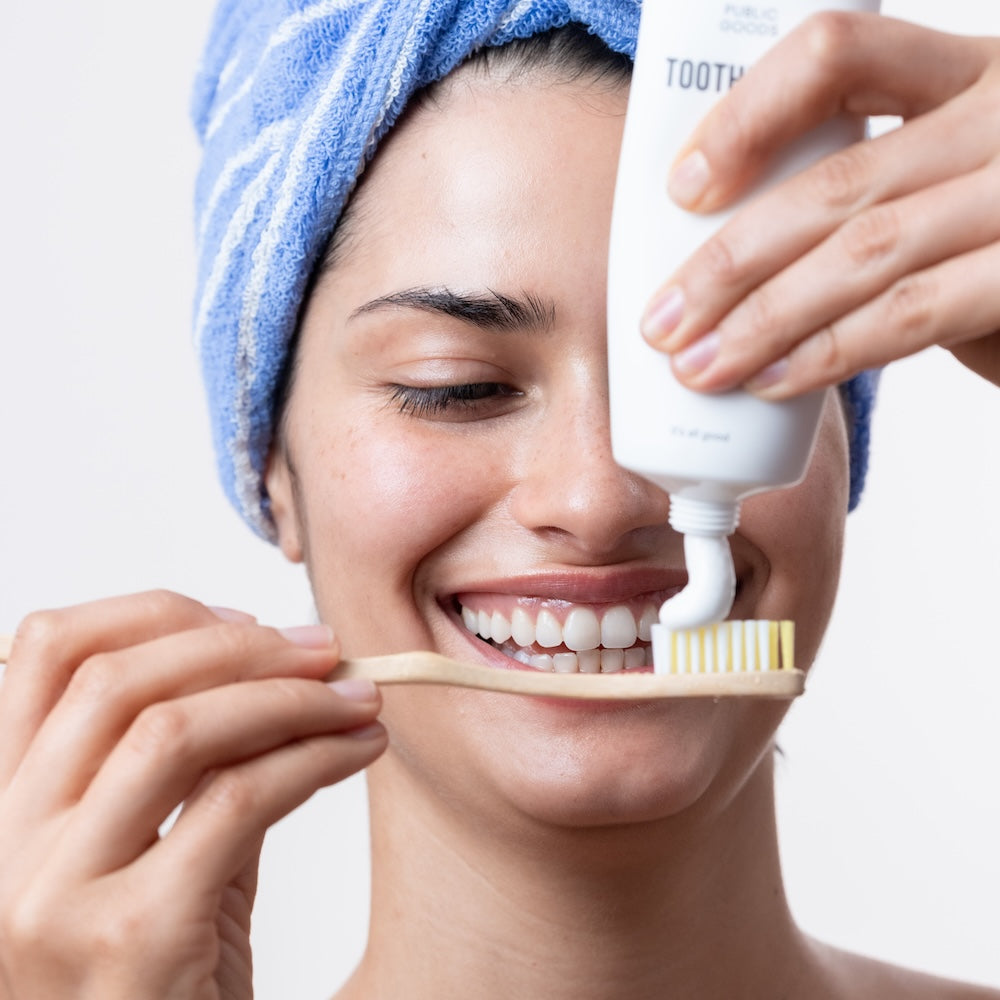 What is Toothpaste Made Of? | Common Ingredients